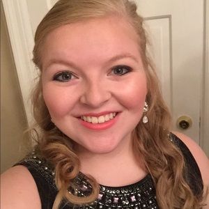 Meet your Posher, Mandy